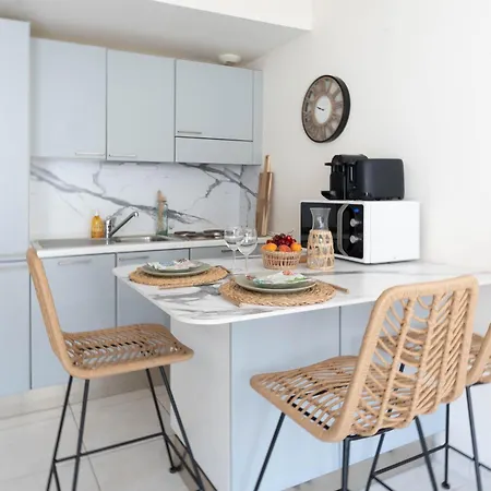Appartement Le Cocon De La Pinède - Proche *