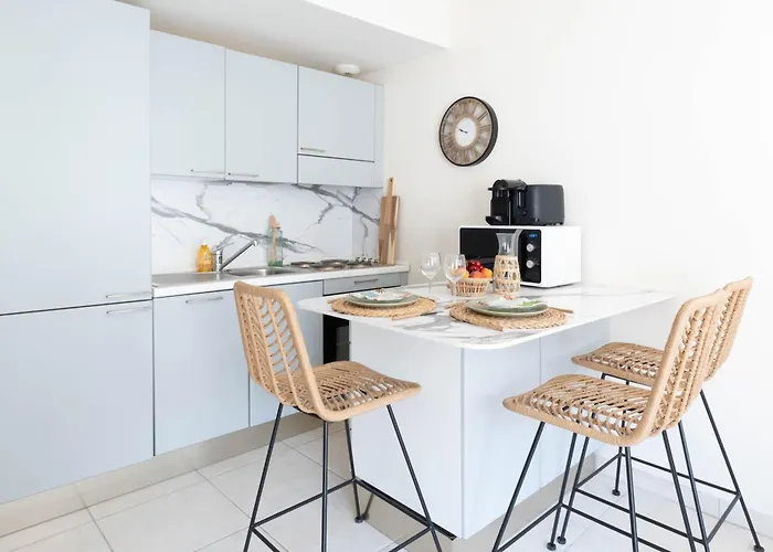 Le Cocon De La Pinede - Proche Διαμέρισμα *